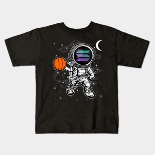 Astronaut Basketball Solana SOL Coin To The Moon Crypto Token Cryptocurrency Blockchain Wallet Birthday Gift For Men Women Kids Kids T-Shirt